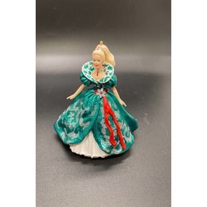 Hallmark 1995 Barbie ornament